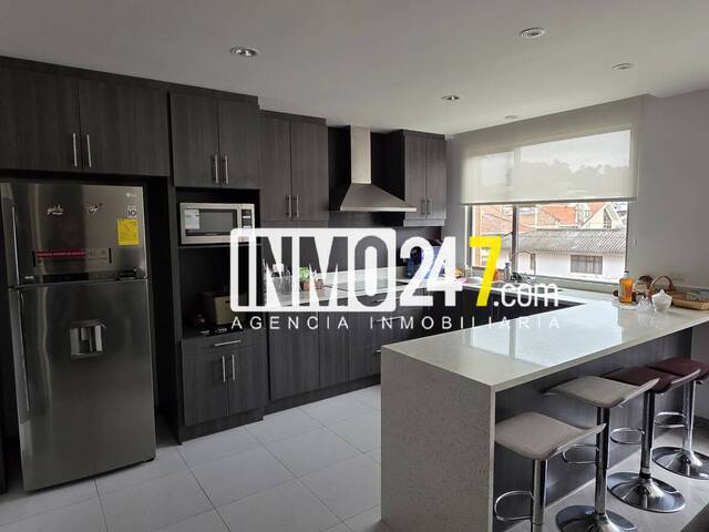 #JCVD18 - Departamento para Venta en Cuenca - A